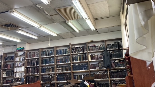 Yeshiva001